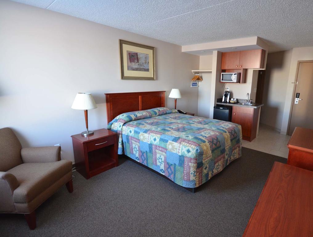 Travelodge Hanna Canada Grey Habitación foto